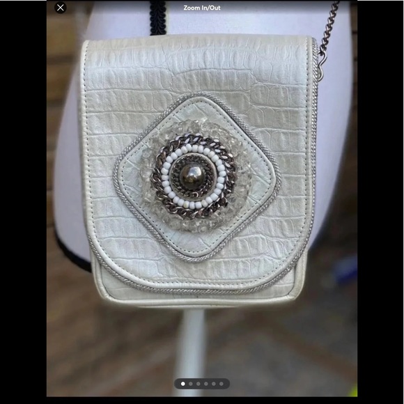 Vintage Salena’s Collection Crossover Purse - Picture 2 of 6